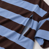 Camiseta de lactancia oversize azul y marrón